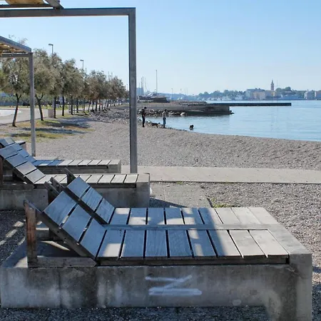 With A Parking Space - 14946 Апартаменты